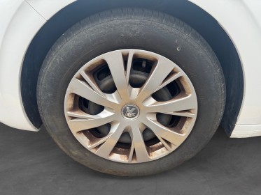 Peugeot 208 1.6 bluehdi 100ch ss bvm5 allure occasion cannes (06) simplicicar simplicibike france