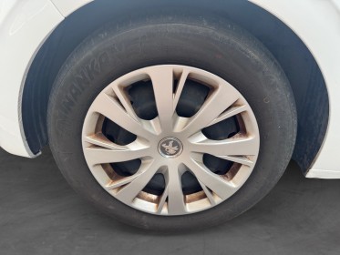 Peugeot 208 1.6 bluehdi 100ch ss bvm5 allure occasion cannes (06) simplicicar simplicibike france