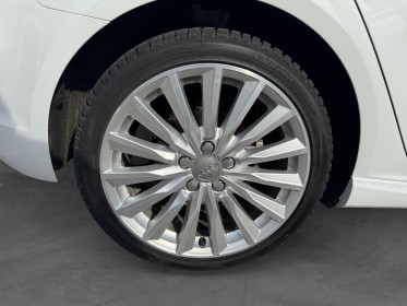 Audi a3 sportback 1.4 tfsi e-tron 204 ambition luxe s tronic 6 toit ouvrant ouverture sans clefs attelage garantie 12 mois...