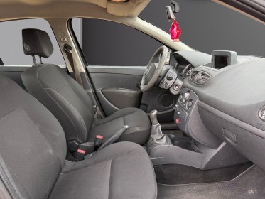 Renault clio iii business dci 75 eco2 business regulateur de vitesse garantie 12 mois occasion simplicicar dijon simplicicar...