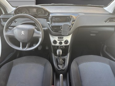 Peugeot 208 1.2 ess 68ch bvm5 like, climatisation, courroie de distribution neuve, garantie 12 mois occasion simplicicar...