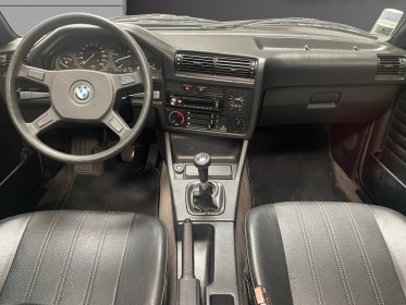 Bmw serie 3 e30 320i - 129cv / rare cabriolet tc baur occasion simplicicar lyon ouest simplicicar simplicibike france