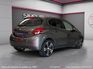 Peugeot 208 1.6 bluehdi 120ch ss bvm6 gt line occasion simplicicar les sables-d'olonne simplicicar simplicibike france