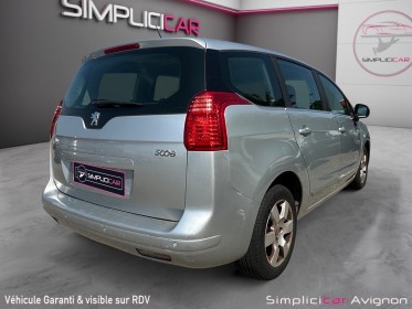 Peugeot 5008 1.6 hdi 112ch fap bmp6 blue lion premium 7pl occasion avignon (84) simplicicar simplicibike france