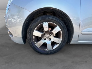Peugeot 5008 1.6 hdi 112ch fap bmp6 blue lion premium 7pl occasion avignon (84) simplicicar simplicibike france