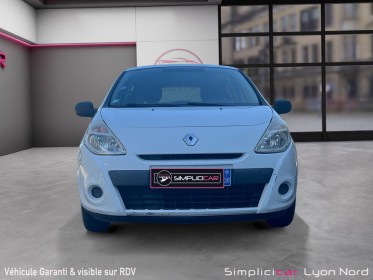 Renault clio iii 1.2 16v 75 eco2 authentique euro 5 occasion simplicicar lyon nord  simplicicar simplicibike france