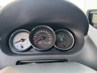 Renault megane iii coupe 2.0 16v 275 ss rs châssis cup recaro rs monitor garantie 12 mois occasion troyes simplicicar...
