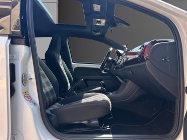 Volkswagen up up 1.0 115 bluemotion technology bvm6 gti / toit ouvrant occasion cannes (06) simplicicar simplicibike france