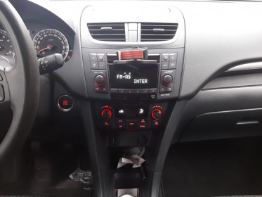 Suzuki swift iii 1.2 vvt so' color entretien suzuki régulateur/limitateur vitres Électriques key-less garantie 12 mois...
