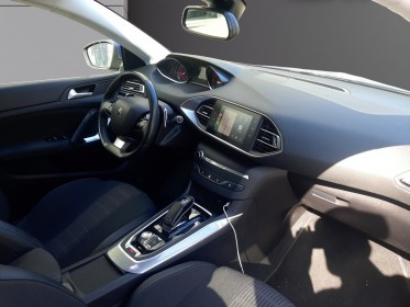 Peugeot 308 puretech 130ch ss eat8 allure full entretien peugeot caméra de recul couroie neuve car play garantie 12 mois...