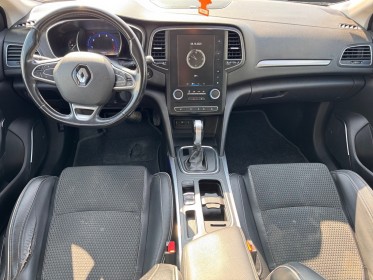 Renault megane iv berline tce 130 edc intens bose sièges chauffant/massant caméra garantie 12 mois occasion troyes...