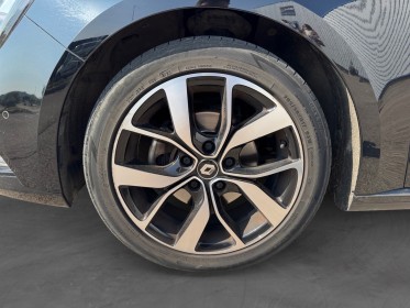 Renault megane iv berline tce 130 edc intens bose sièges chauffant/massant caméra garantie 12 mois occasion troyes...