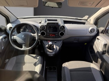 Peugeot partner tepee 1.6 bluehdi 100ch bvm5 /rardar ar/gps/régulateur/entretien complet à jour/garantie occasion...