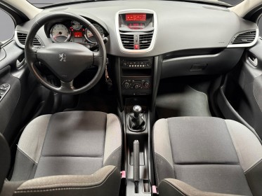 Peugeot 207 1.4 vti 95ch envy - première main - garantie 12 mois occasion simplicicar lyon ouest simplicicar simplicibike...