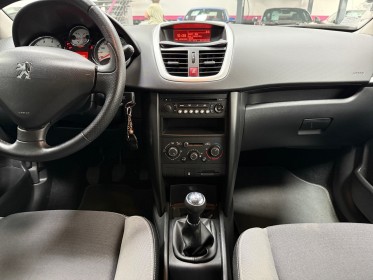 Peugeot 207 1.4 vti 95ch envy - première main - garantie 12 mois occasion simplicicar lyon ouest simplicicar simplicibike...