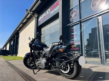 Harley davidson  softail fat bob 107 softail  garantie 12 mois occasion simplicibike vernon simplicicar simplicibike france