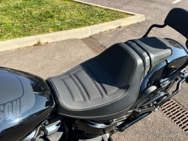 Harley davidson  softail fat bob 107 softail  garantie 12 mois occasion simplicibike vernon simplicicar simplicibike france