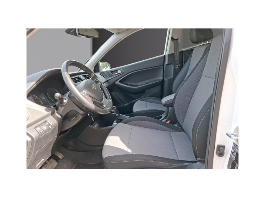 HYUNDAI d'occasion I20 1.0 T-GDI 100 INTUITIVE DCT de 2019 Villepinte