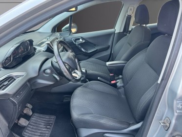 Peugeot 208 1.2 puretech 110ch ss bvm5 allure garantie 12 mois occasion simplicicar toulon est simplicicar simplicibike france