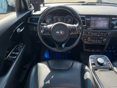 Kia e-niro electrique 204 ch e-design full option cuir carplay toit ouvrant occasion simplicicar lyon nord  simplicicar...