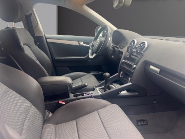 Audi a3 sportback business 1.6 tdi 105 dpf business line, radar de recul, garantie 12 mois. occasion simplicicar villejuif ...