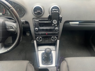 Audi a3 sportback business 1.6 tdi 105 dpf business line, radar de recul, garantie 12 mois. occasion simplicicar villejuif ...