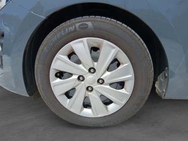 Kia rio 1.0 t-gdi 100 ch bvm6 / finition active / caméra de recul / garantie constructeur occasion réunion ville st pierre...