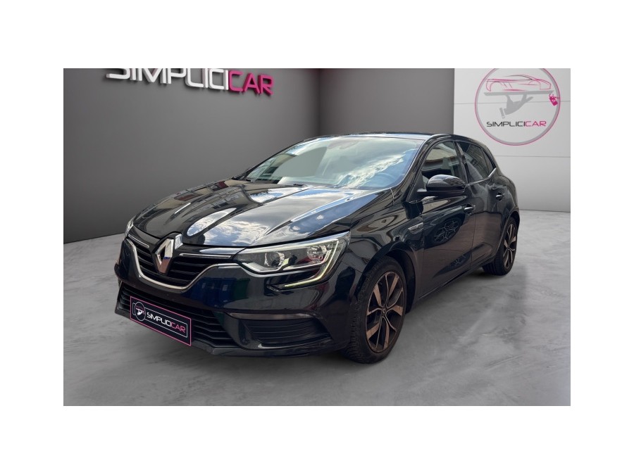 RENAULT d'occasion MEGANE TCE 115 LIFE de 2019 Le Raincy (93)﻿