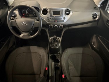 Hyundai i10 1.0 66 bvm5 initia garantie 12 mois occasion simplicicar le mans simplicicar simplicibike france