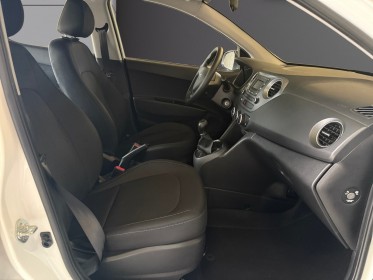 Hyundai i10 1.0 66 bvm5 initia garantie 12 mois occasion simplicicar le mans simplicicar simplicibike france