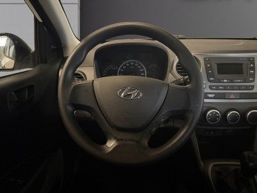 Hyundai i10 1.0 66 bvm5 initia garantie 12 mois occasion simplicicar le mans simplicicar simplicibike france