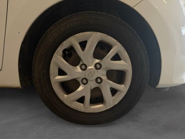 Hyundai i10 1.0 66 bvm5 initia garantie 12 mois occasion simplicicar le mans simplicicar simplicibike france