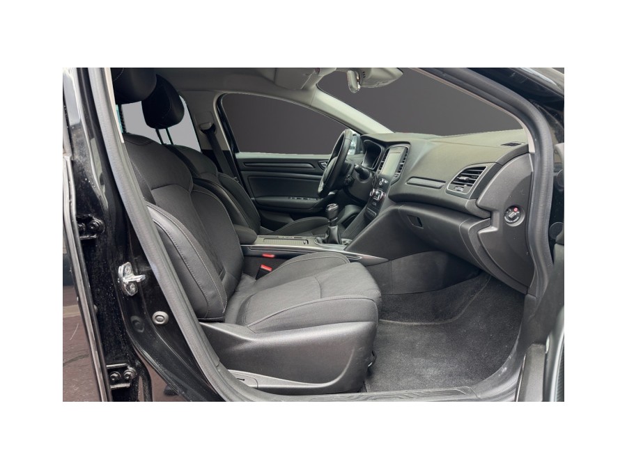 RENAULT d'occasion MEGANE TCE 115 LIFE de 2019 Le Raincy (93)﻿