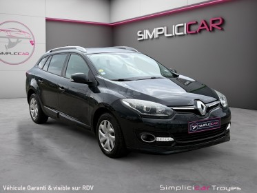 Renault megane iii estate 1.5 dci 110  limited carte mains libres régulateur clim auto gps garantie 12 mois occasion troyes...