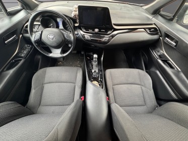 Toyota c-hr hybride 122h graphic occasion cannes (06) simplicicar simplicibike france
