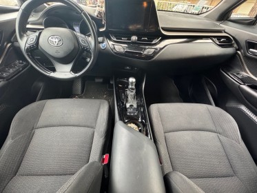 Toyota c-hr hybride 122h graphic occasion cannes (06) simplicicar simplicibike france