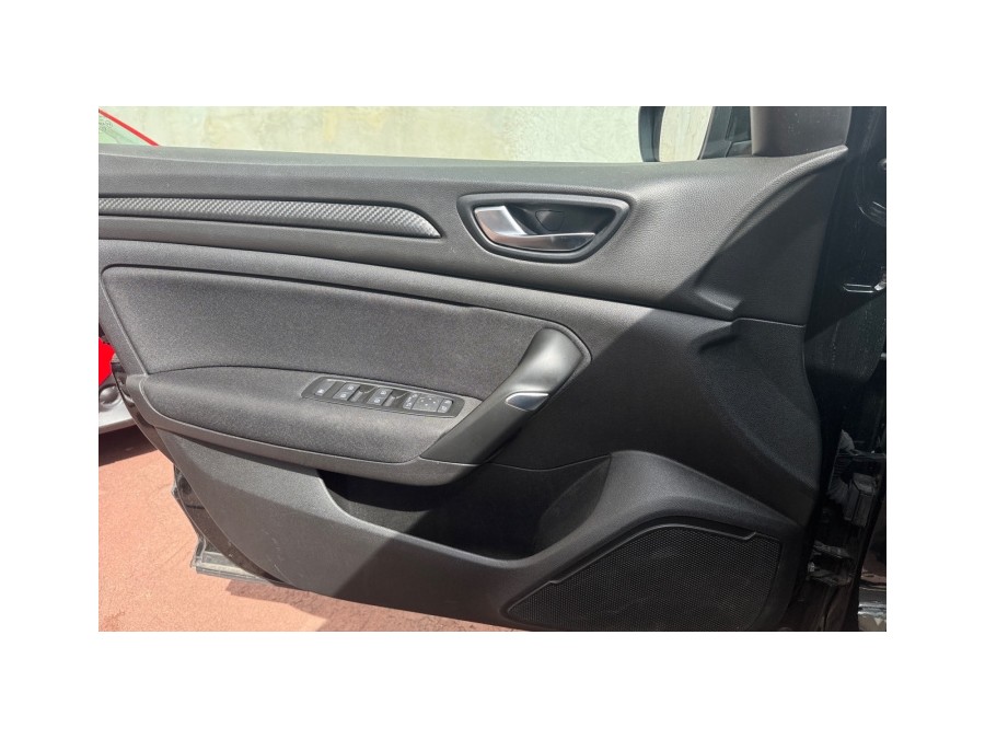 RENAULT d'occasion MEGANE TCE 115 LIFE de 2019 Le Raincy (93)﻿