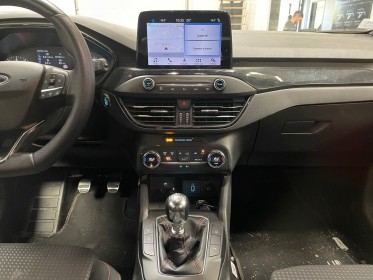 Ford focus 1.0 ecoboost 125 ss st line - garantie 12 mois occasion simplicicar lyon ouest simplicicar simplicibike france