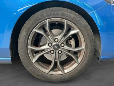 Ford focus 1.0 ecoboost 125 ss st line - garantie 12 mois occasion simplicicar lyon ouest simplicicar simplicibike france