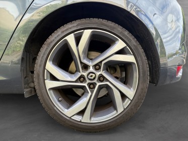 Renault megane iv berline tce 205 energy edc gt - garantie 12mois - silencieux inox - sono bose - 4control - entretien a jour...