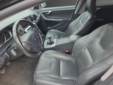 Volvo v60 cross country d3 150 ch summum //garantie 12 mois// occasion simplicicar lille  simplicicar simplicibike france