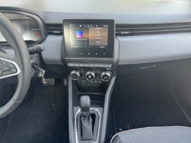 Renault clio v nouvelle e-tech full hybrid 145 evolution occasion simplicicar livry gargan simplicicar simplicibike france