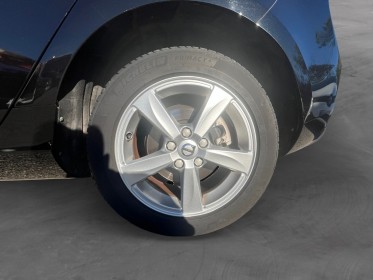 Volvo v40 d2 120 momentum / entretien full chez vovlo distri  vidange occasion avignon (84) simplicicar simplicibike france