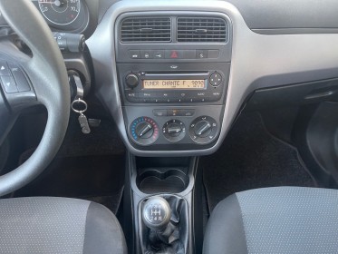 Fiat punto evo 1.3 multijet 16v 75 team garantie 12mois occasion parc voitures beauvais simplicicar simplicibike france