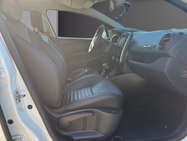Renault clio iv 1.6 turbo 220 edc rs trophy suivi constructeur occasion simplicicar lille  simplicicar simplicibike france
