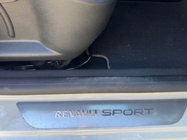 Renault clio iv 1.6 turbo 220 edc rs trophy suivi constructeur occasion simplicicar lille  simplicicar simplicibike france