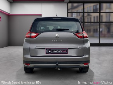 Renault grand scenic iv 1.6 business 130 ch attelage révisée garantie 12 mois occasion simplicicar vichy simplicicar...
