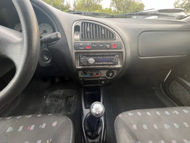 Citroen saxo 1.6 16v vts occasion avignon (84) simplicicar simplicibike france