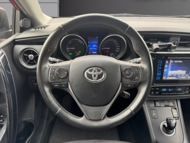 Toyota auris hybride 136h dynamic garantie 12 mois occasion simplicicar toulon est simplicicar simplicibike france