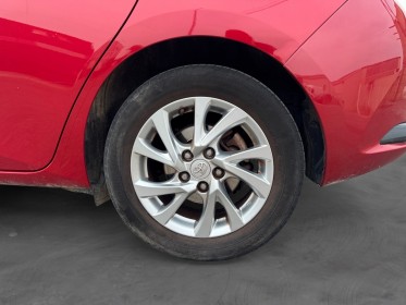 Toyota auris hybride 136h dynamic garantie 12 mois occasion simplicicar toulon est simplicicar simplicibike france